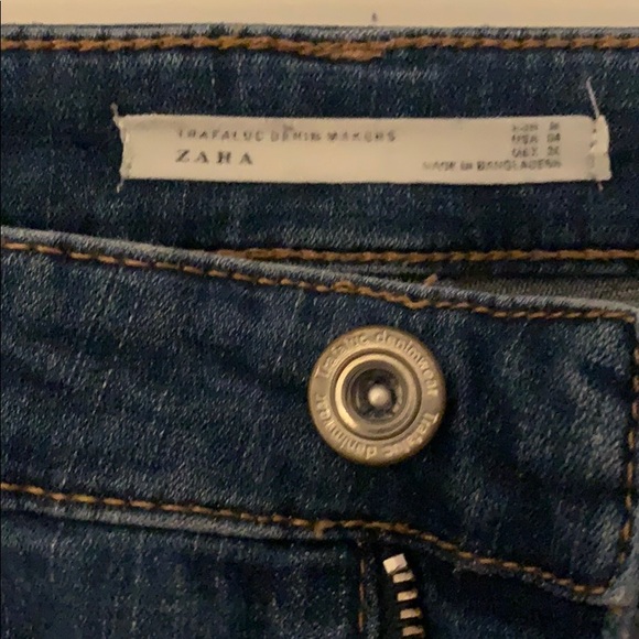 Zara ripped jeans - Picture 2 of 2